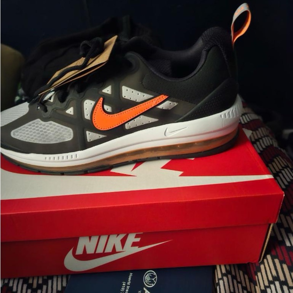 Nike Air Max Genome Mens Shoes